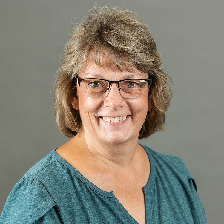 Zacharias_Karen_750x750